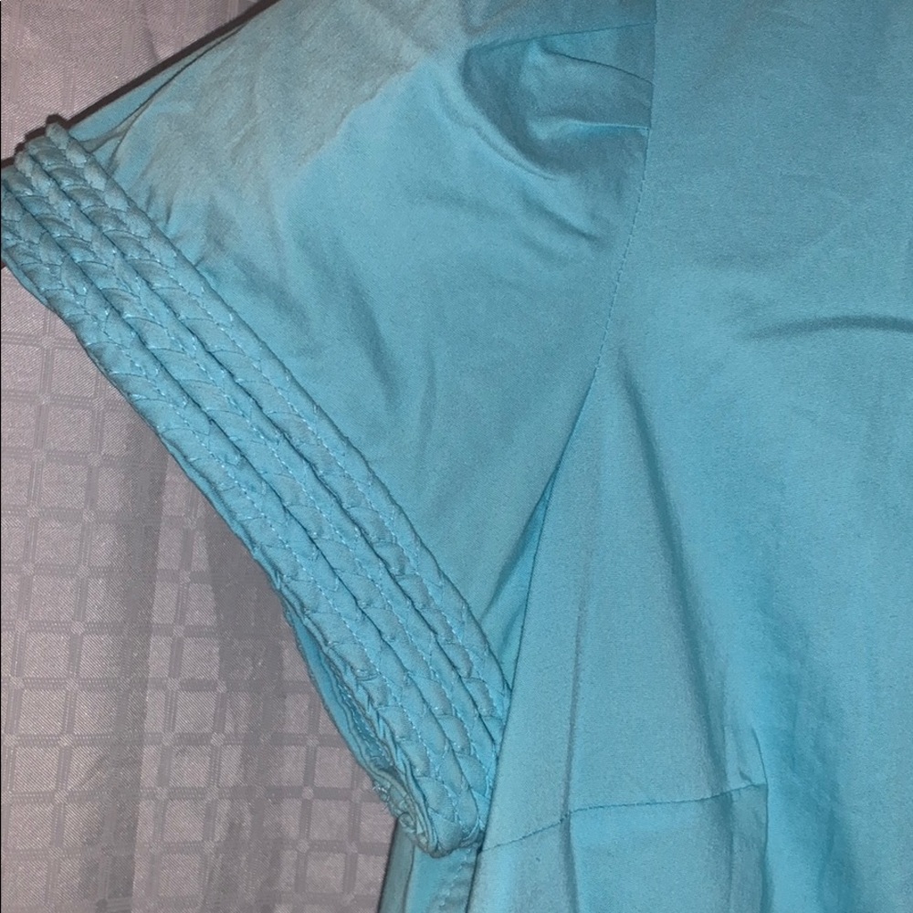 blouse - Picture 3 of 4